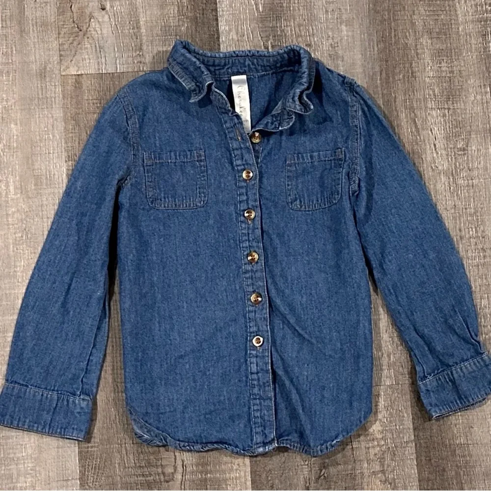 💞 Kids XS (4/5) Blue Chambray Button Down